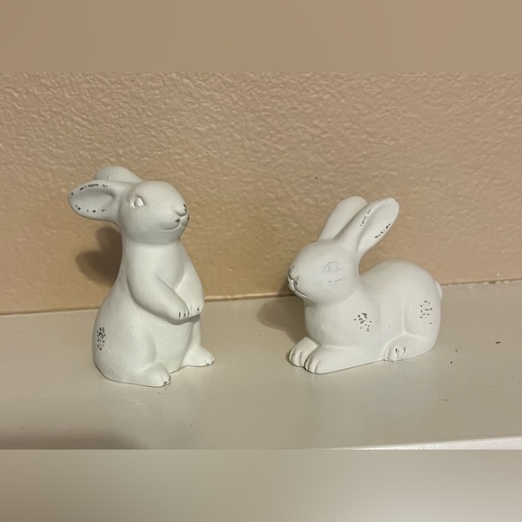 Target Cement Easter Bunnies - Picture 1 of 4